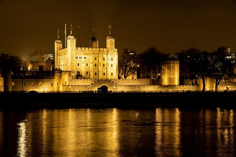 England cathedral nighttime